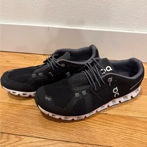 On cloud Women’s slip on Sneakers